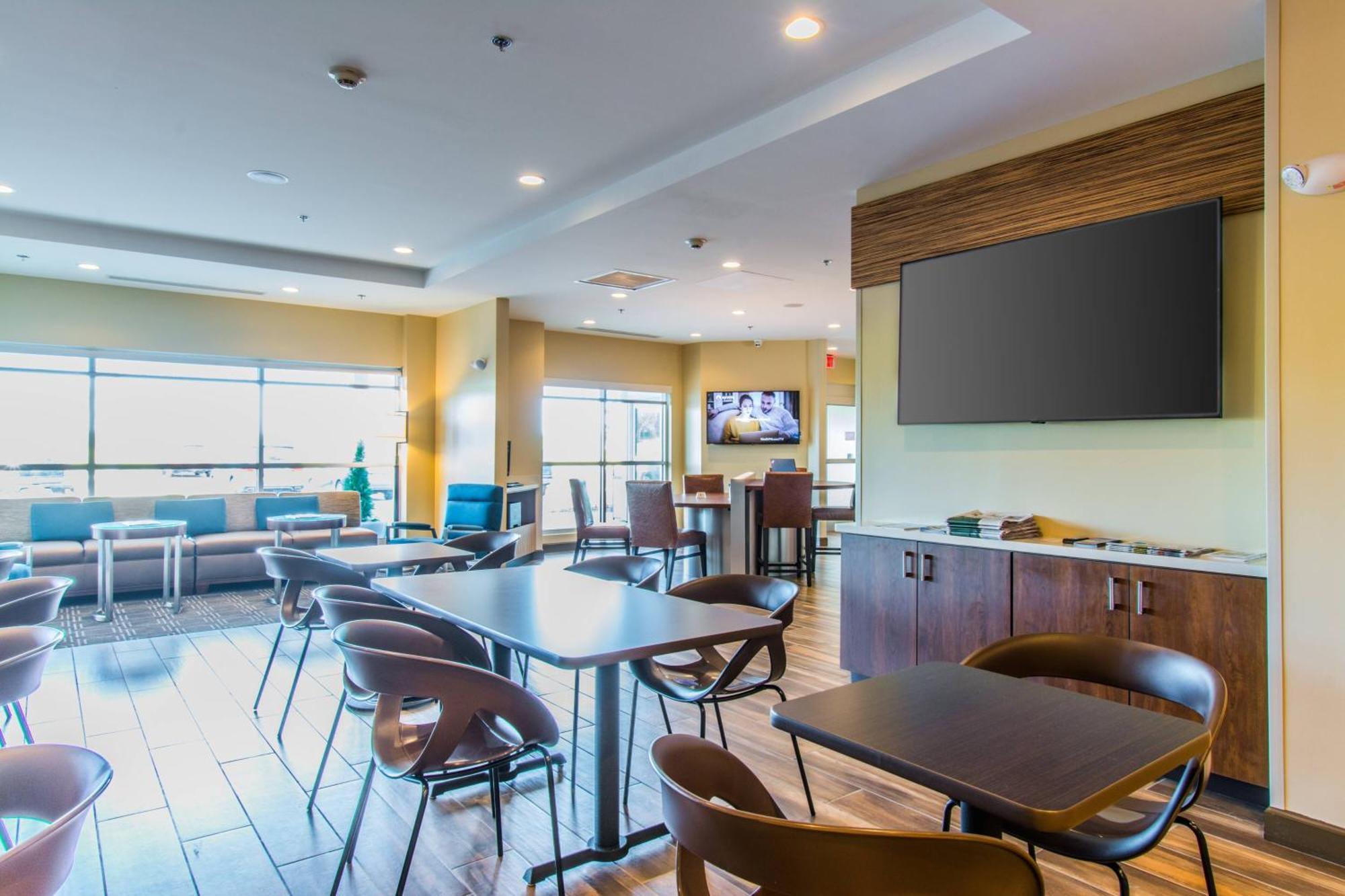 Towneplace Suites By Marriott Evansville Newburgh Exterior photo