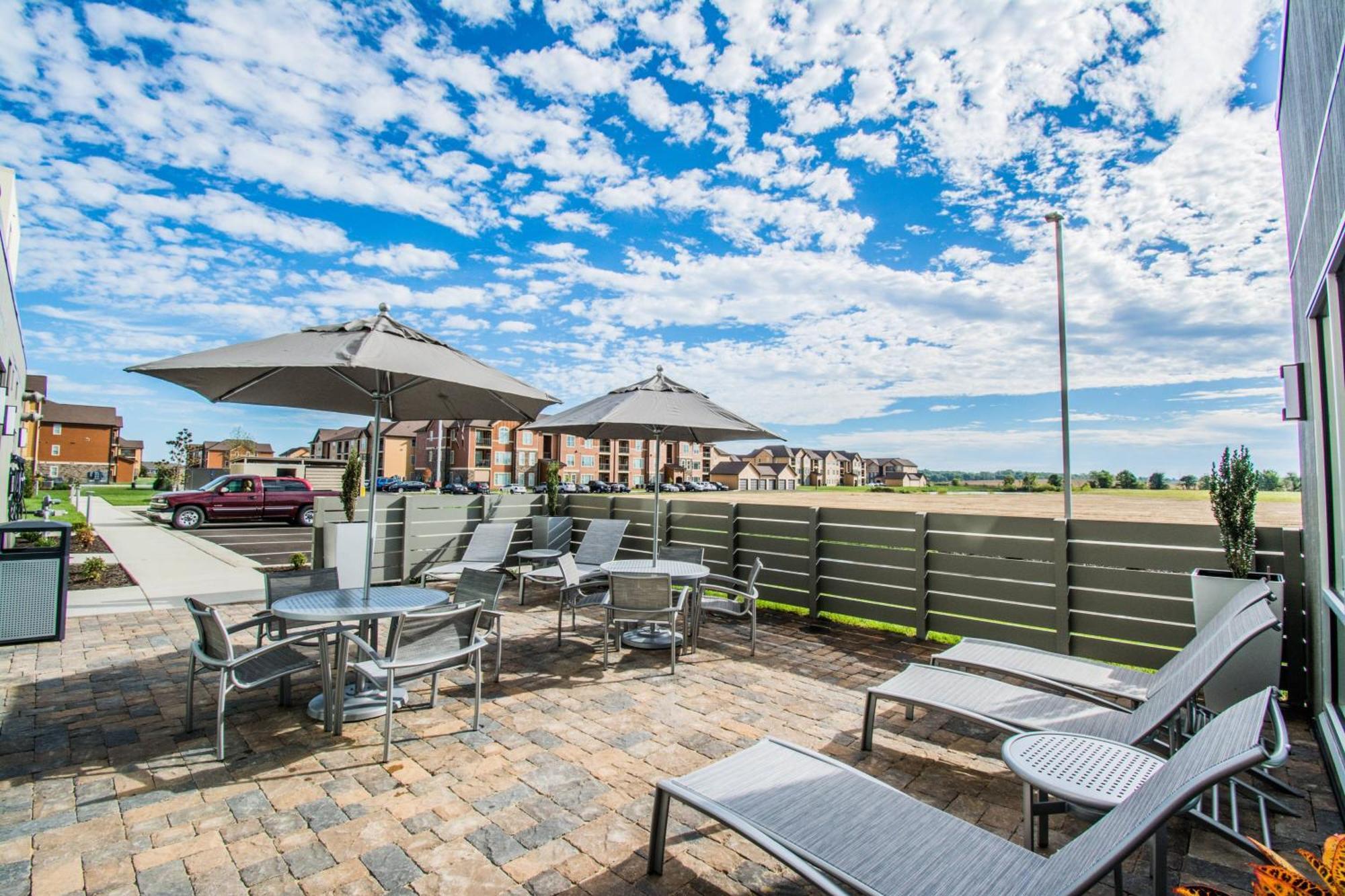 Towneplace Suites By Marriott Evansville Newburgh Exterior photo